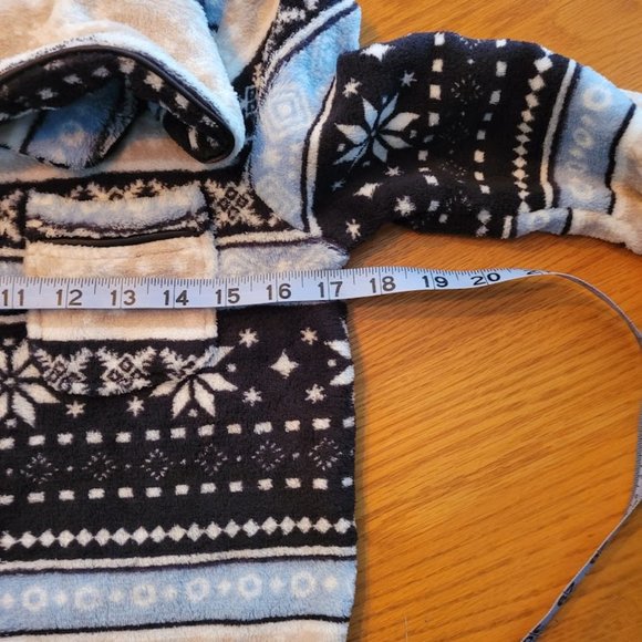 Women's Button Down 2-Piece Fleece Pajama Set - Picture 3 of 7